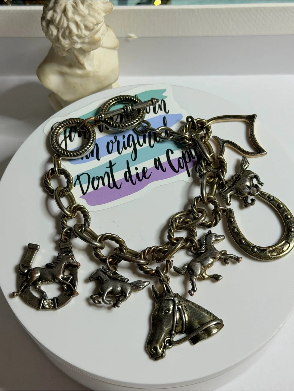 vintage horse charm bracelet/toggle closure Silvertone